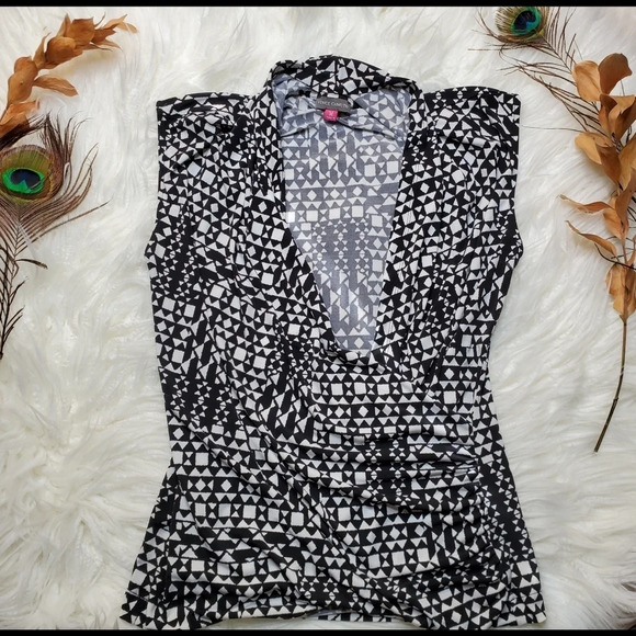 Vince Camuto Blouse - Picture 1 of 3